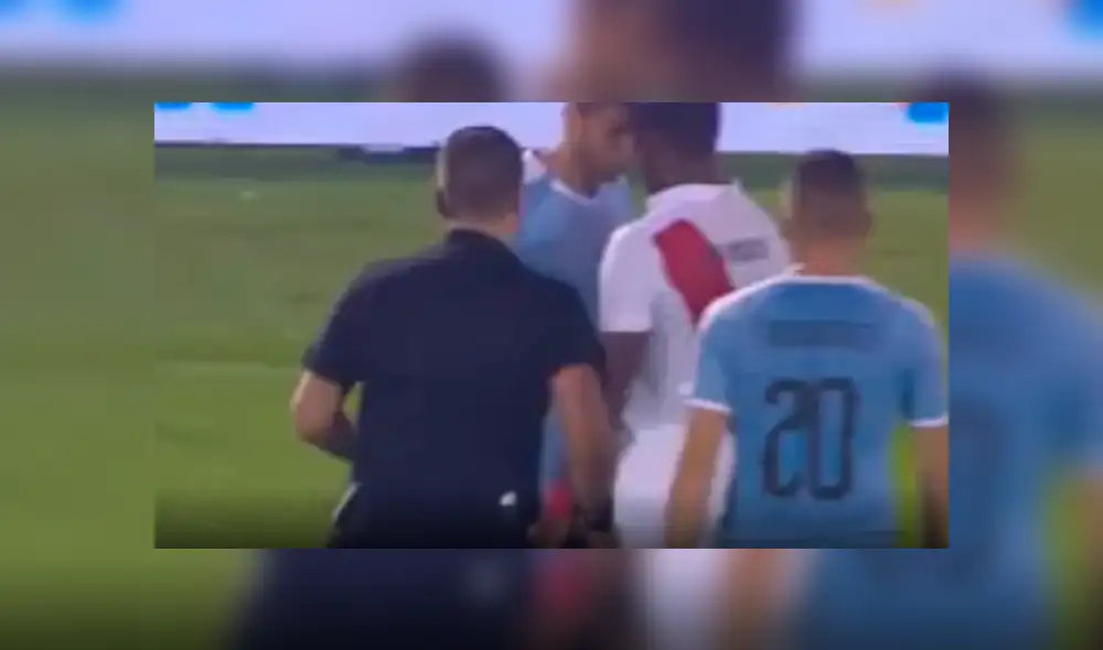 Ambos futbolistas vieron la tarjeta amarilla. Créditos: Captura de tv Ambos futbolistas vieron la tarjeta amarilla. Créditos: Captura de tv