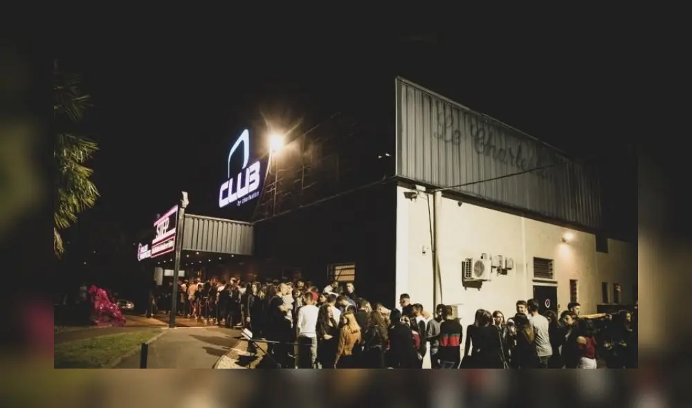 Mujer da a luz en discoteca y su bebé obtiene entradas gratis de por vida Mujer da a luz en discoteca y su bebé obtiene entradas gratis de por vida