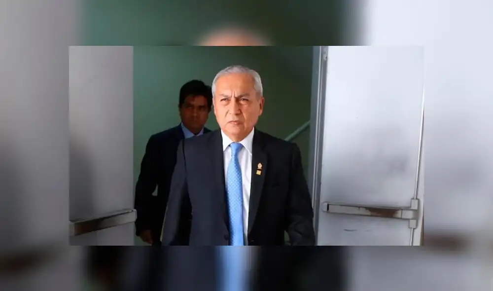 Exigen al fujimorismo celeridad en denuncia constitucional contra fiscal Pedro Chávarry Exigen al fujimorismo celeridad en denuncia constitucional contra fiscal Pedro Chávarry