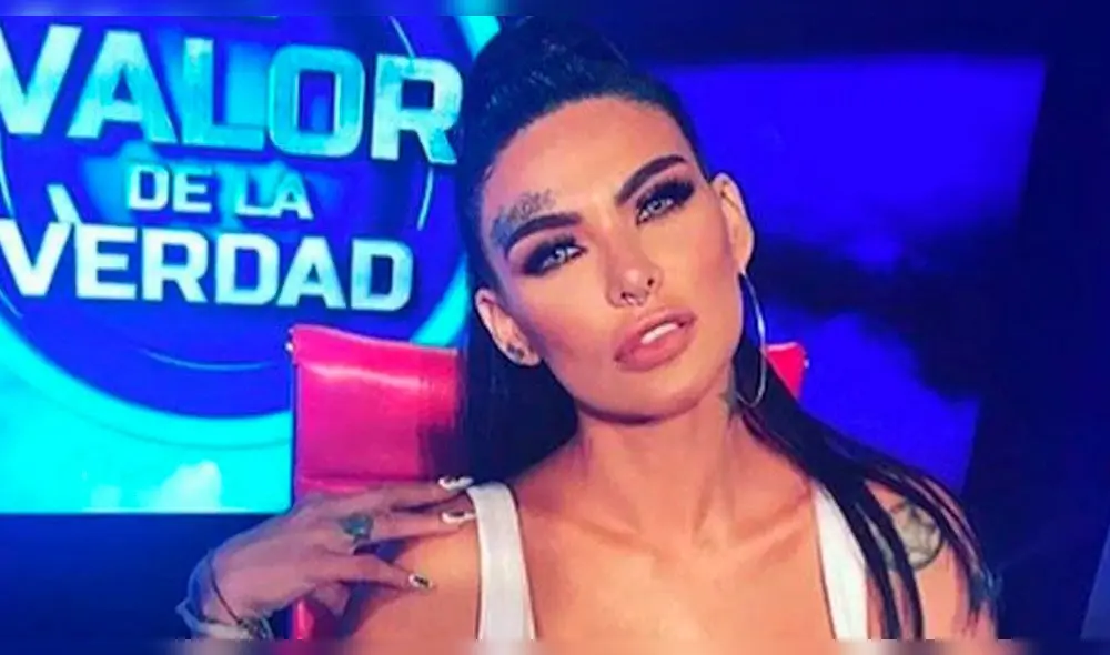 Los asistentes al local nocturno grabaron el preciso momento en que la modelo sufre el incidente. Los asistentes al local nocturno grabaron el preciso momento en que la modelo sufre el incidente.