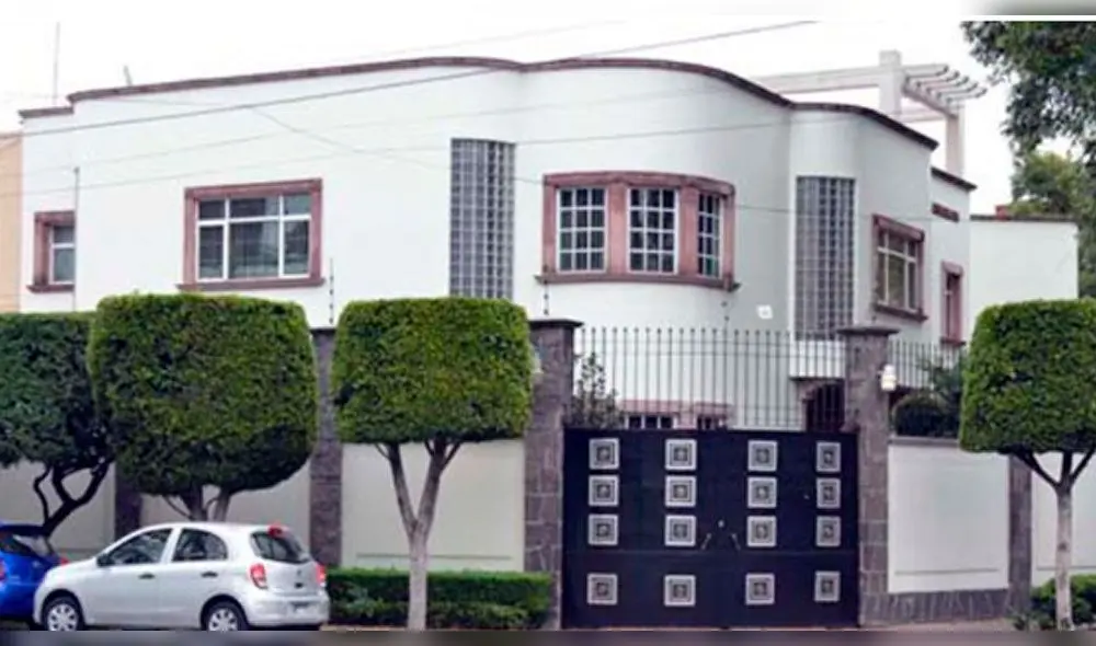 Fachada de la mansión de Roberto Gómez Bolaños y Florinda Meza. Fachada de la mansión de Roberto Gómez Bolaños y Florinda Meza.