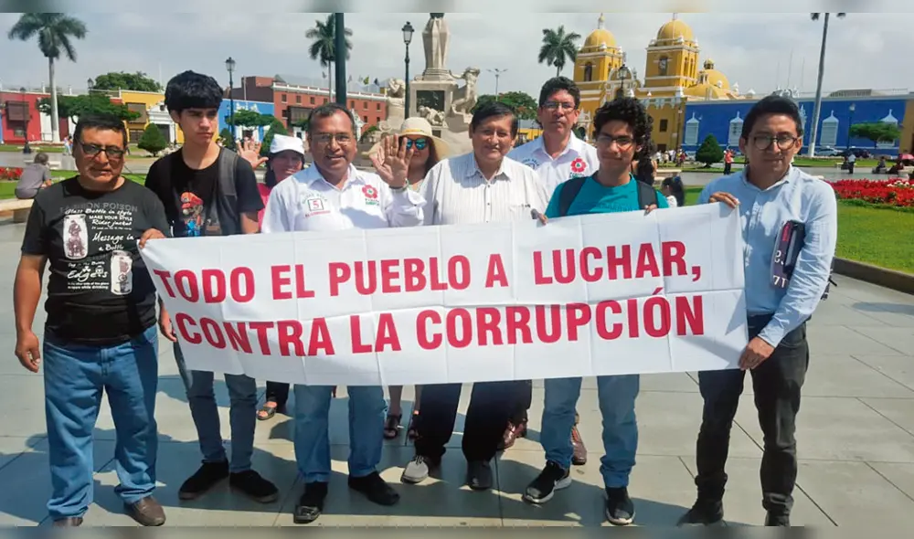 Actividad. Postulantes llegan a espacios públicos con sus propuestas.