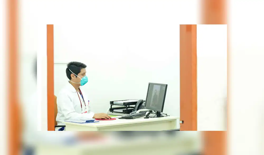 Médicos ofreceran consultas por videollamada. Foto: Jhon Reyes