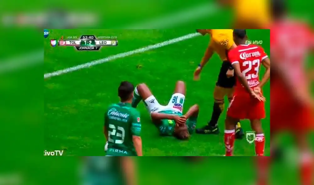 Pedro Aquino salió lesionado en el partido entre León y Toluca [VIDEO]