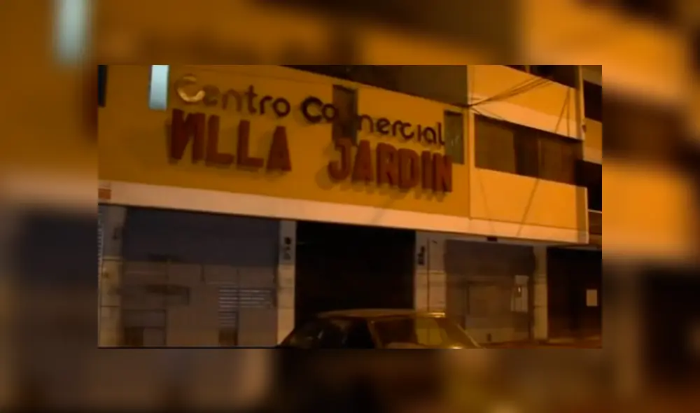 Sujetos intentaron robar una minivan en el cruce de los jirones Almudena y Madrileña, en San Luis. Foto: Captura/TVPerú Sujetos intentaron robar una minivan en el cruce de los jirones Almudena y Madrileña, en San Luis. Foto: Captura/TVPerú