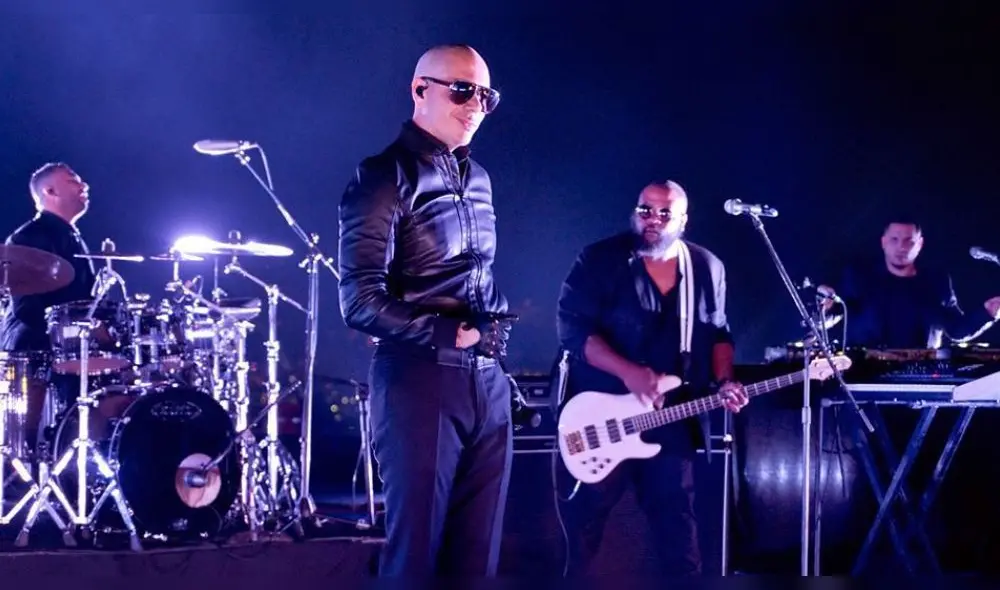 Pitbull y su drástica decisión tras el paso del huracán Dorian Pitbull y su drástica decisión tras el paso del huracán Dorian