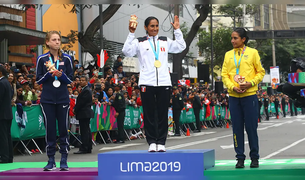 Juegos Panamericanos 2019: Claudio Pizarro felicita a Gladys Tejeda y Cristhian Pacheco por lograr la medalla de oro en maratón.