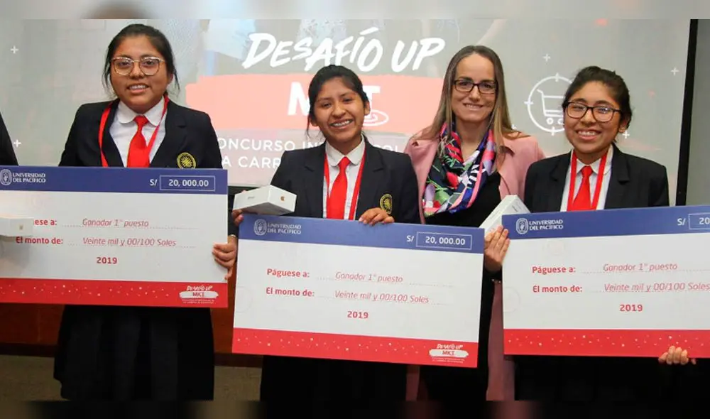 Escolares de Tacna ganan concurso tras elaborar novedoso periódico juvenil. Escolares de Tacna ganan concurso tras elaborar novedoso periódico juvenil.