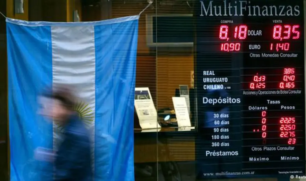 La economía cerrará este año con una una depreciación monetaria de casi 40%. La economía cerrará este año con una una depreciación monetaria de casi 40%.