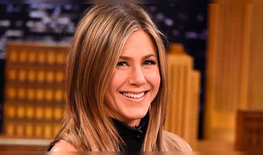 Pies de Jennifer Aniston delatan el paso del tiempo [FOTOS]