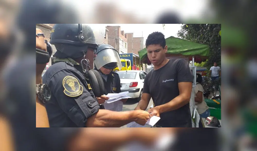 Policías y fiscalizadores solicitaron documentos y el PTP a ciudadanos venezolanos. (Foto: Municipalidad de Surco)