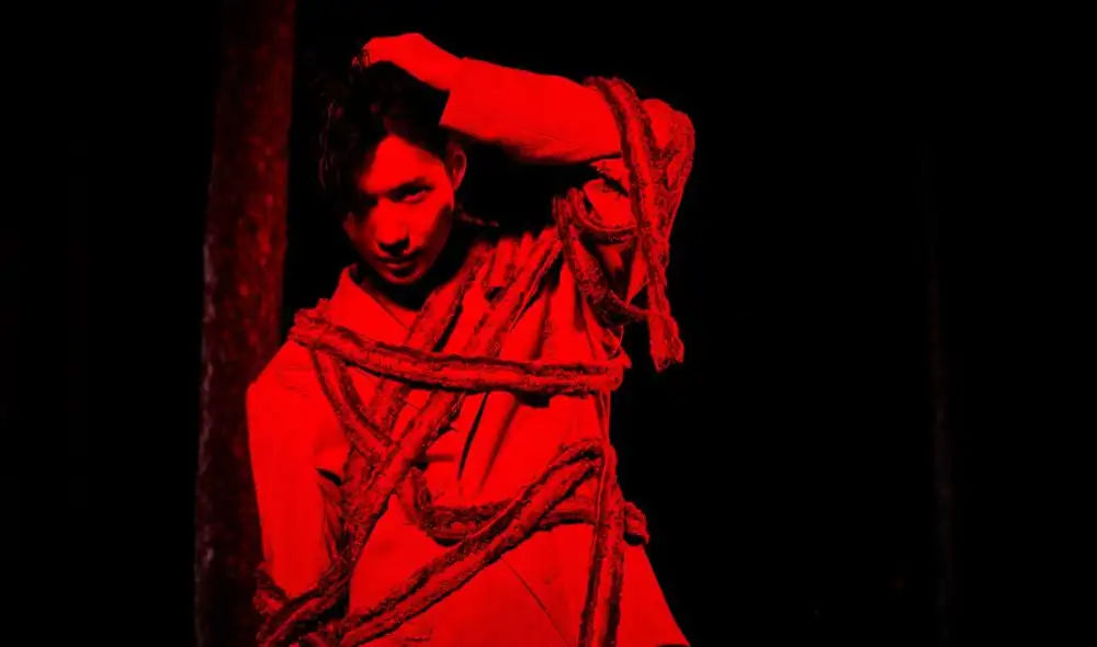 Taemin SHINee, Never gonna dance again: Act. 1, Criminal