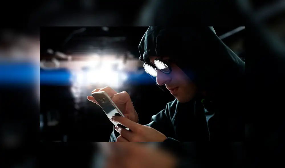 Los acosadores recibían la información del rastreo a través de correo electrónico. Los acosadores recibían la información del rastreo a través de correo electrónico.