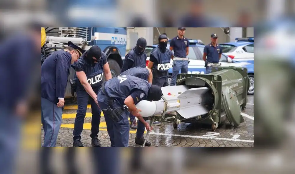 Misil encontrado durante la redada a simpatizantes ultraderecha de Italia. Foto: EPA Misil encontrado durante la redada a simpatizantes ultraderecha de Italia. Foto: EPA