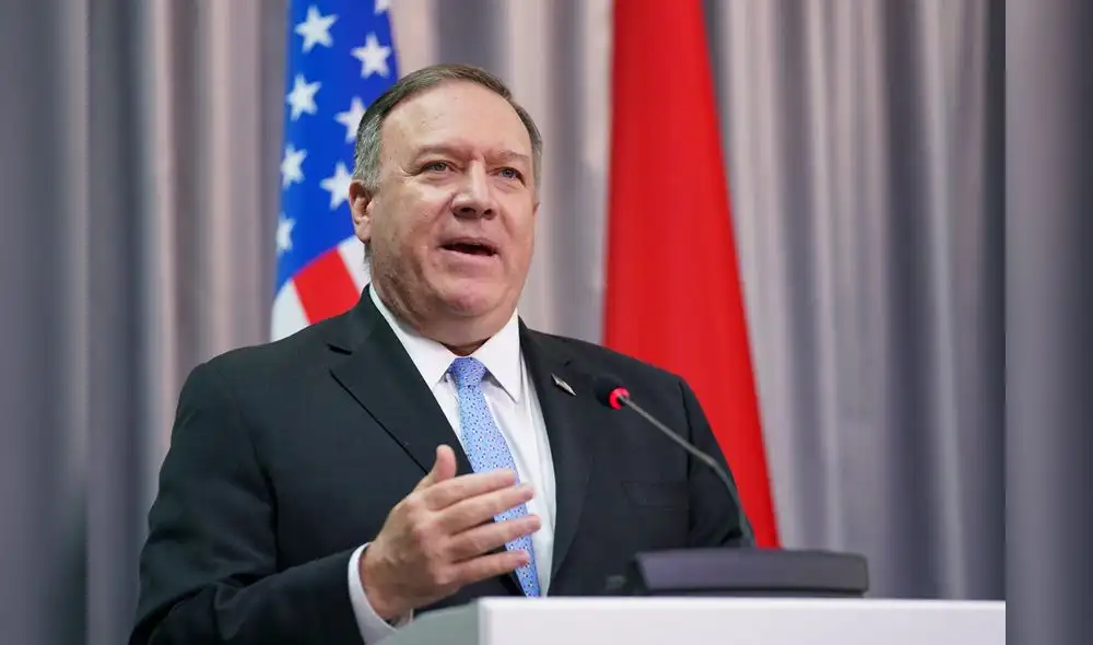 "Somos el mayor productor de petróleo del mundo y todo lo que usted tiene que hacer es llamarnos", lanzó Pompeo. Foto: AFP.