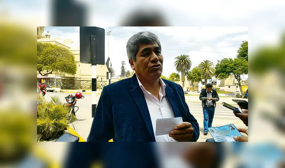 Luis Flores Villavicencio.