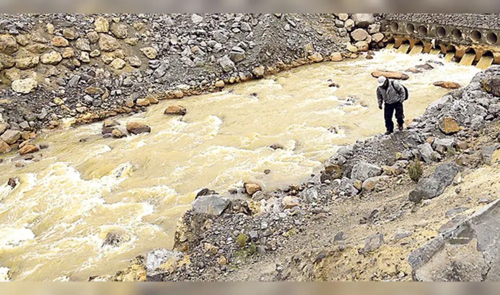 Puno: lideresa social advierte que río Llallimayo aún estaría contaminado  