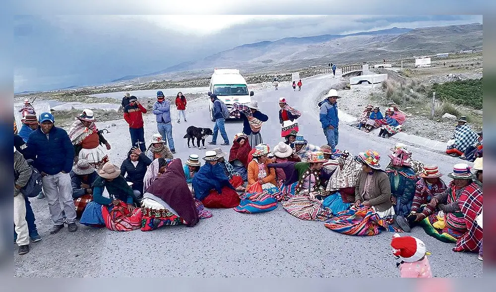 Bloqueo de vía en Espinar.
