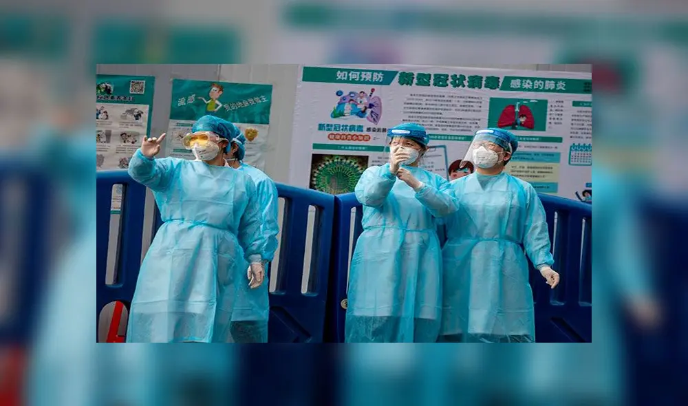 En China realizan arduas labores para contener el brote del coronavirus, que ya deja más de mil muertos. Foto: EFE En China realizan arduas labores para contener el brote del coronavirus, que ya deja más de mil muertos. Foto: EFE