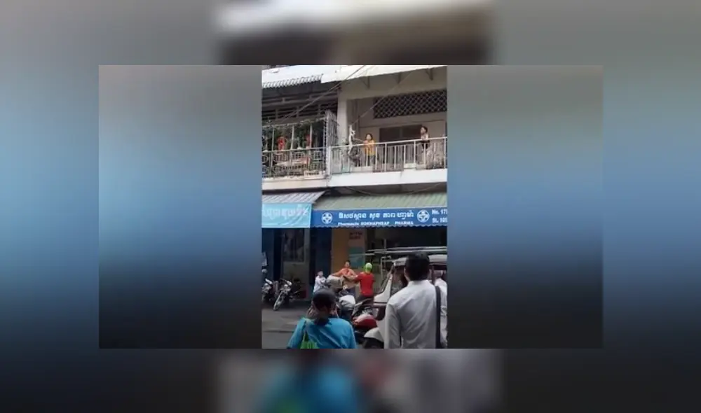 Desliza hacia la izquierda para ver más del video viral. Fotocaptura: YouTube Desliza hacia la izquierda para ver más del video viral. Fotocaptura: YouTube