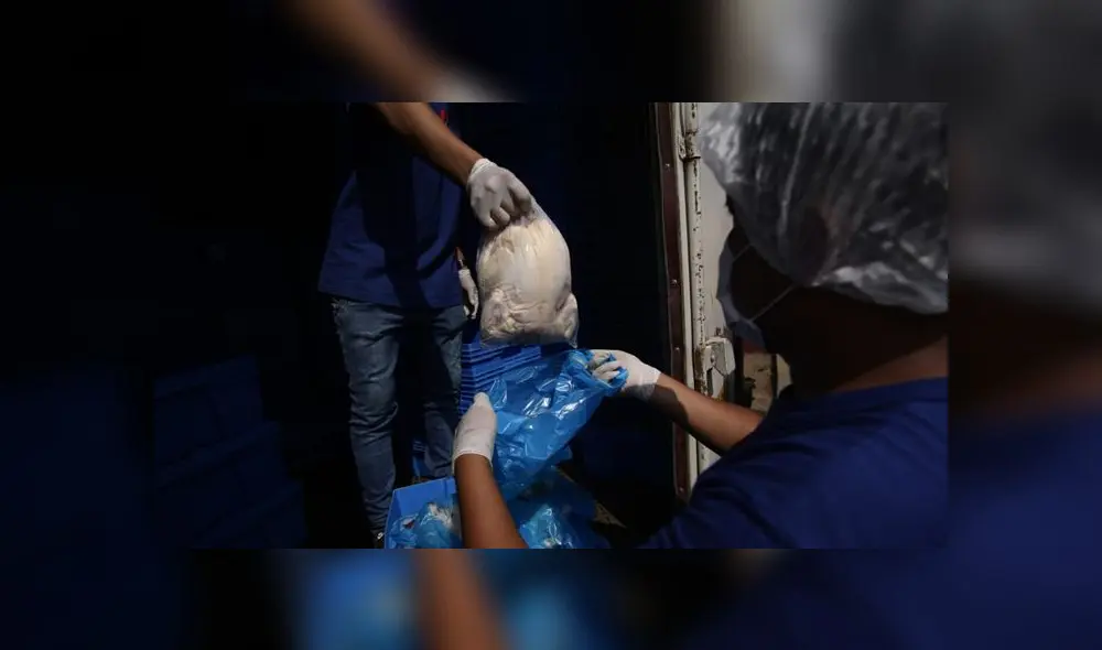 Municipio aprovechó para realizar la limpieza de calles, a fin de prevenir el contagio del coronavirus. (Foto: John Reyes / La República)