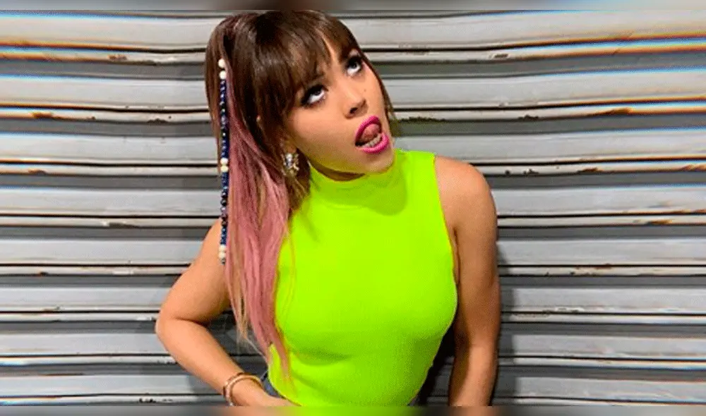 Danna Paola asombra a fans con atrevida foto en prendas íntimas
