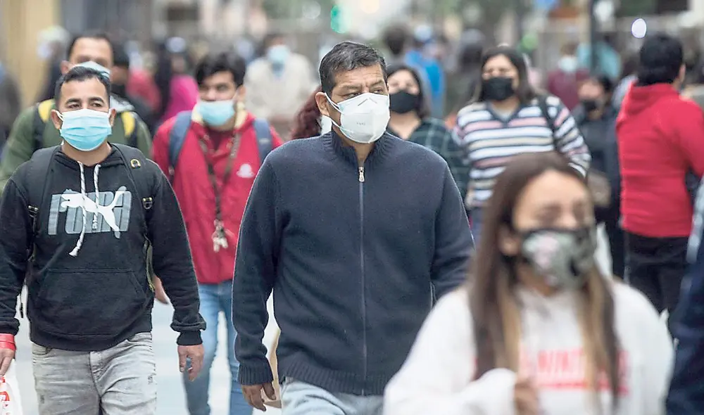 Priorice su salud. Ciudadanos pueden usar las mascarillas y no deben ser criticados por eso.