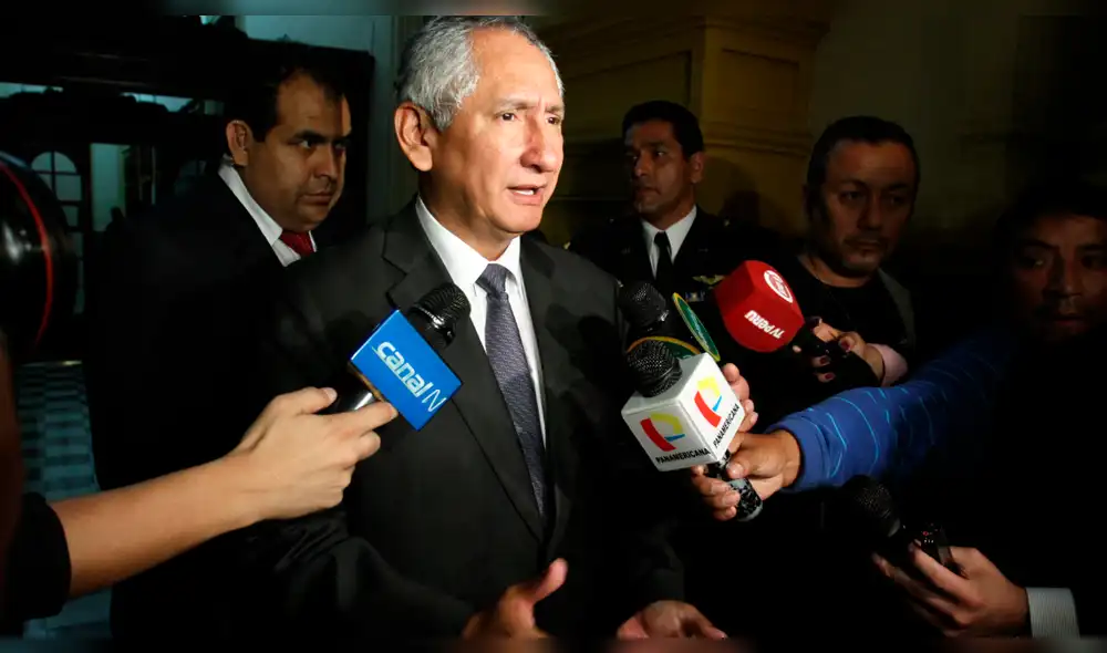 Comisión Lava Jato citó para este lunes a expremier René Cornejo