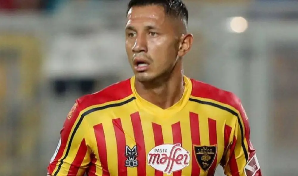 Gianluca Lapadula pasa la cuarentena en su casa, en Italia. Foto: Captura Gianluca Lapadula pasa la cuarentena en su casa, en Italia. Foto: Captura