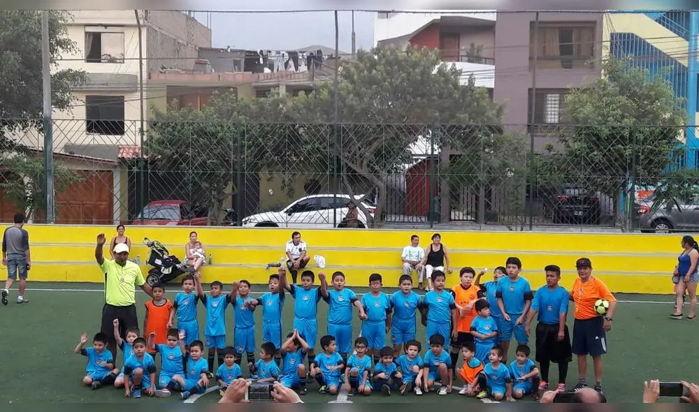 Una escuela de fútbol con sentido pedagógico