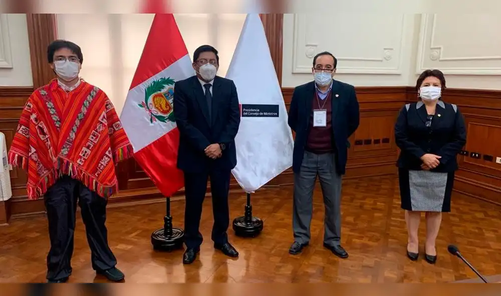 Gobernador de Cusco sostuvo reunión con premier Vicente Zeballos.