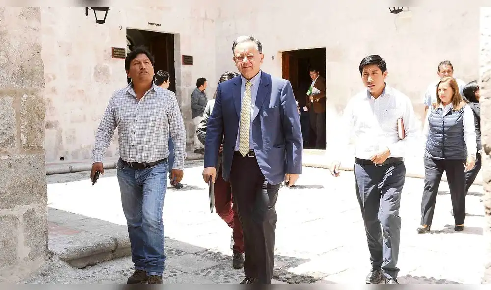 CONCEJO REGIONAL INTERPELACION GERENTE AUTODEMA MARCELO CORDOVA MONROY - EDGAR ALARCON - RONAL BERNAL