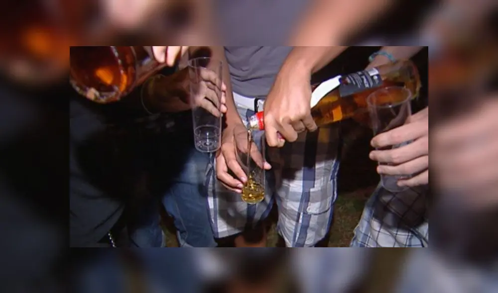 Padres permiten a menores iniciarse en el consumo de alcohol, según informe de Cedro Padres permiten a menores iniciarse en el consumo de alcohol, según informe de Cedro