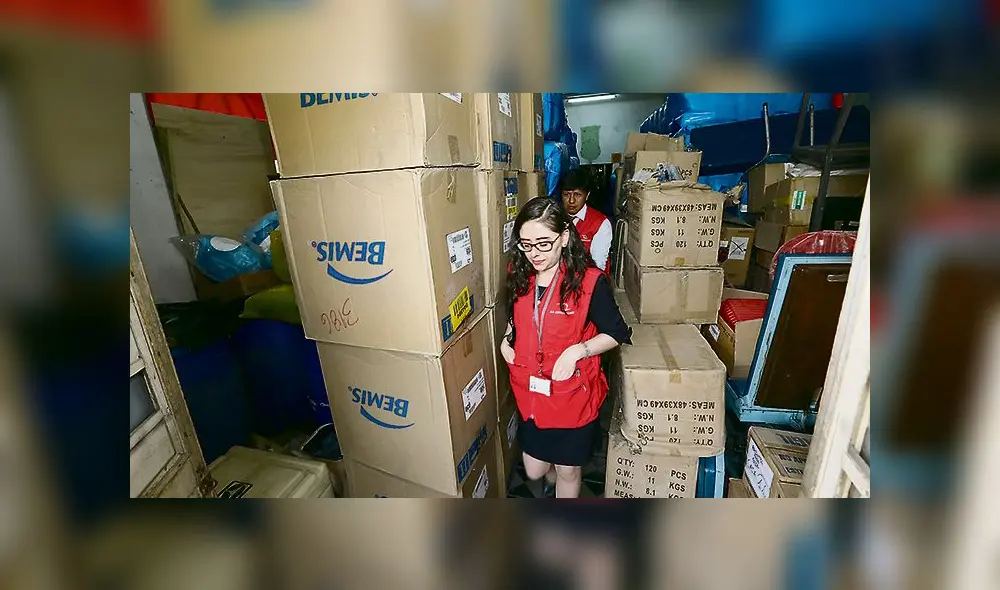 indignante. En almacén del Goyeneche, hay buen número de cajas con insumos médicos que se pueden salvar, pero no están inventariadas. indignante. En almacén del Goyeneche, hay buen número de cajas con insumos médicos que se pueden salvar, pero no están inventariadas.