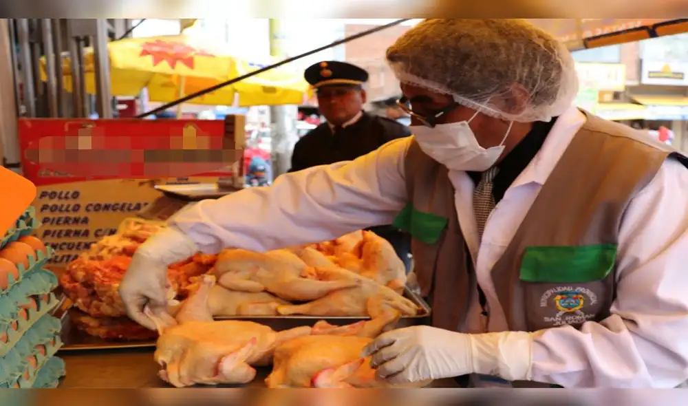 Decomisan pollos y menudencia no aptos para el consumo.
