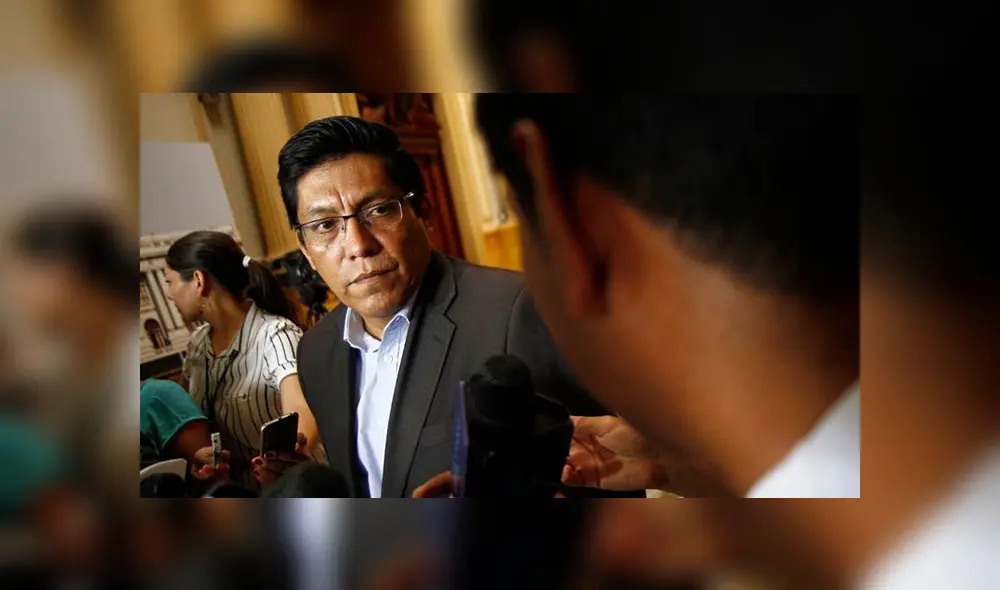 Zeballos: “Entredichos entre la bancada y el Ejecutivo nos resta seriedad”