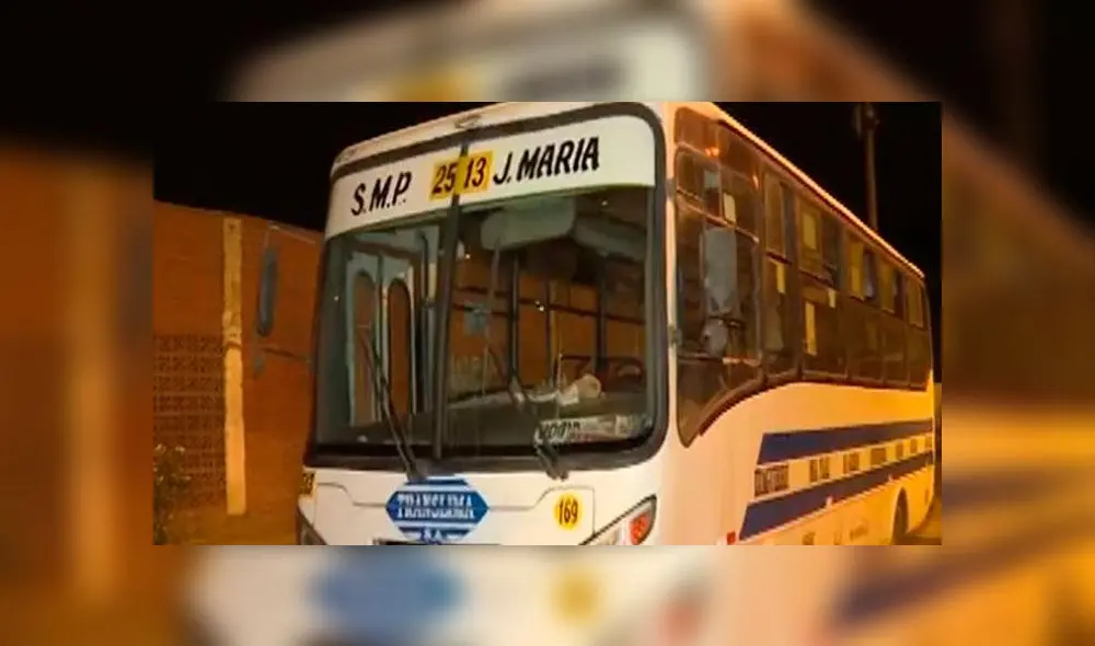 Motociclista muere tras ser embestido por bus de transporte público. Créditos: Captura Buenos Días Perú. Motociclista muere tras ser embestido por bus de transporte público. Créditos: Captura Buenos Días Perú.