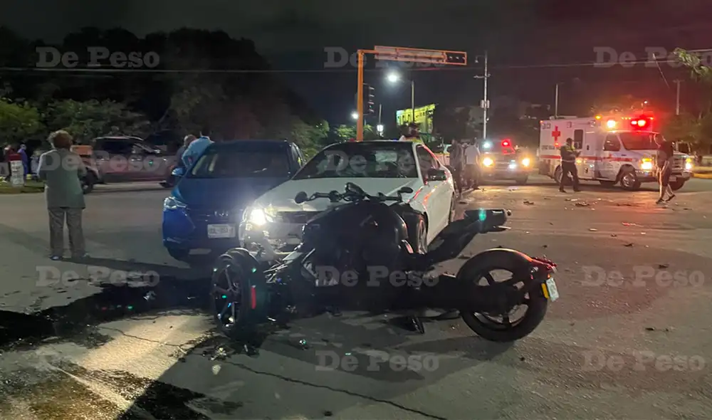 Tras el accidente que sufrió Yésica Samoiloff, quedó en grave estado y sufrió el robo de sus pertenencias por parte de transeúntes. Foto: @DePeso_/Twitter Tras el accidente que sufrió Yésica Samoiloff, quedó en grave estado y sufrió el robo de sus pertenencias por parte de transeúntes. Foto: @DePeso_/Twitter