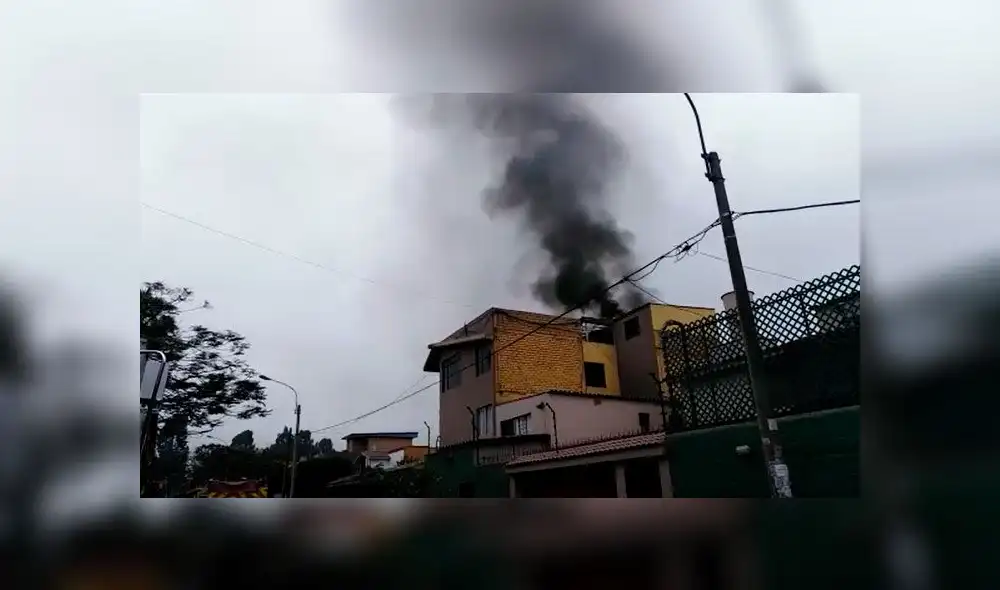 la Molina: vecinos reportan incendio dentro de vivienda la Molina: vecinos reportan incendio dentro de vivienda