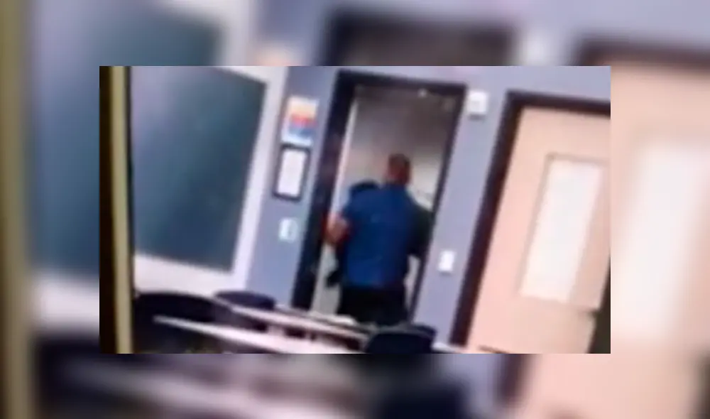 Profesor es arrestado luego de hacerle una llave a un alumno y arrojarlo fuera del aula