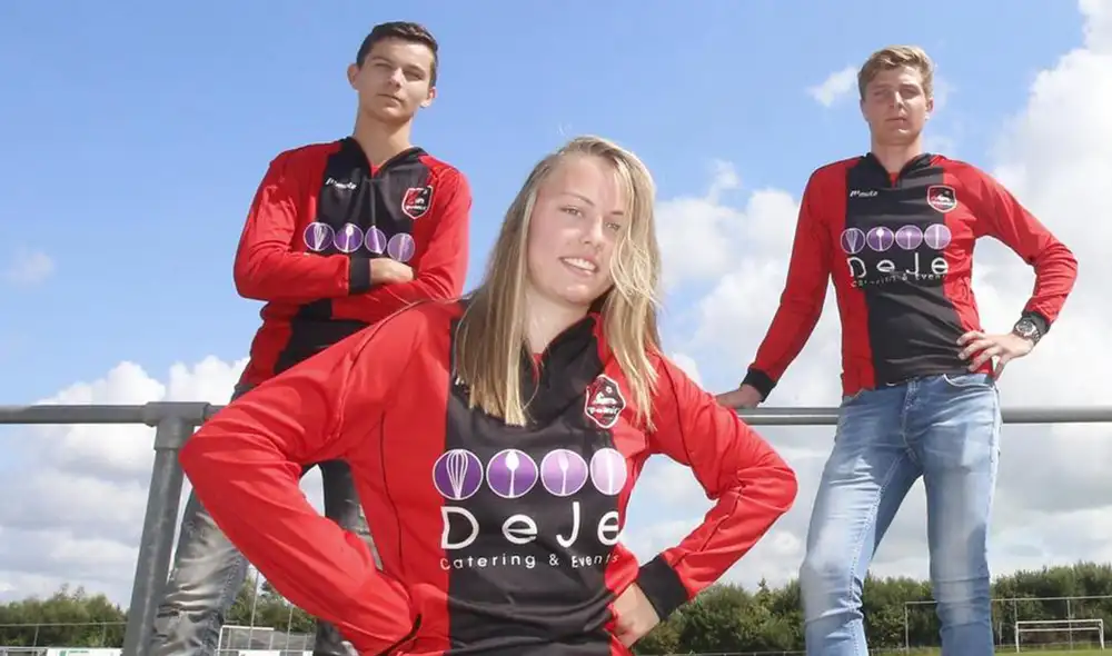 Fokkema calificó como "fantástica" la posibilidad de seguir jugando al lado de sus compañeros. Foto: VV Foarut.