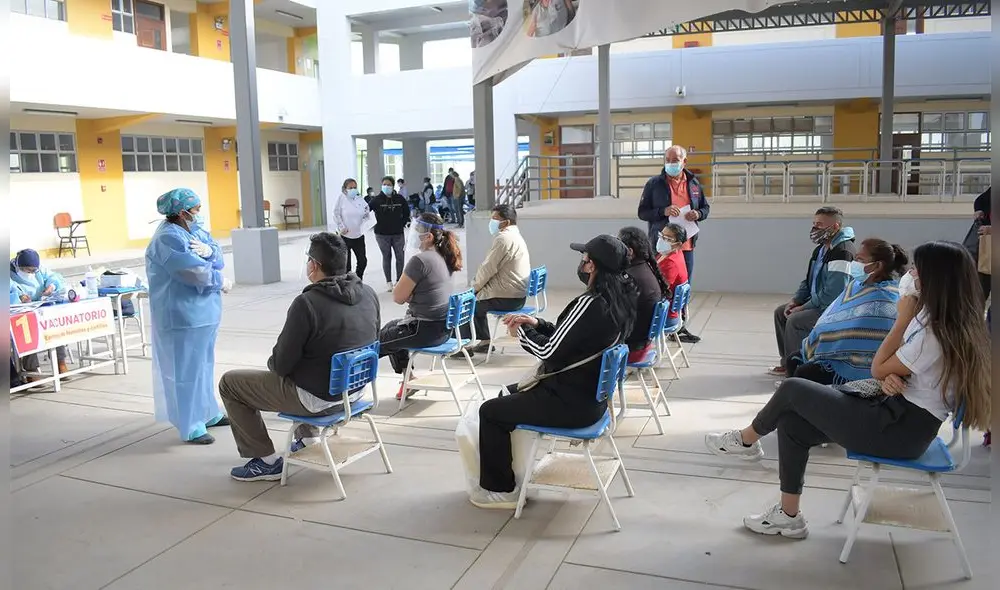 Ciudadanos deben esperar a que el Ejecutivo envíe más dosis para continuar con proceso de vacunación en la región. Foto: difusión.