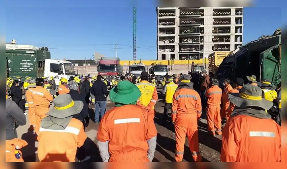 Trabajadores de limpieza. Trabajadores de limpieza.