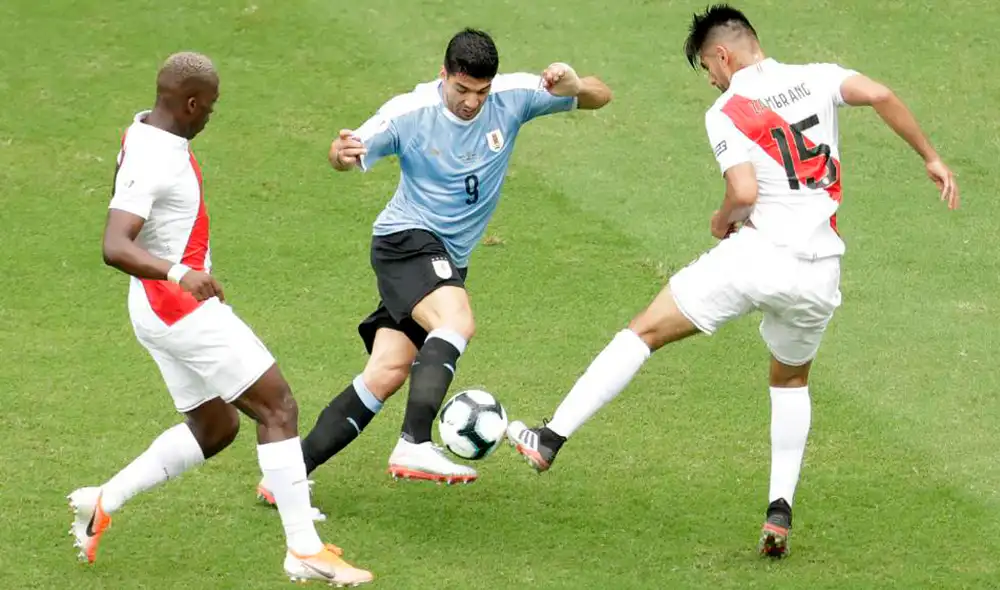 Zambrano - Suárez- Cavani Zambrano - Suárez- Cavani