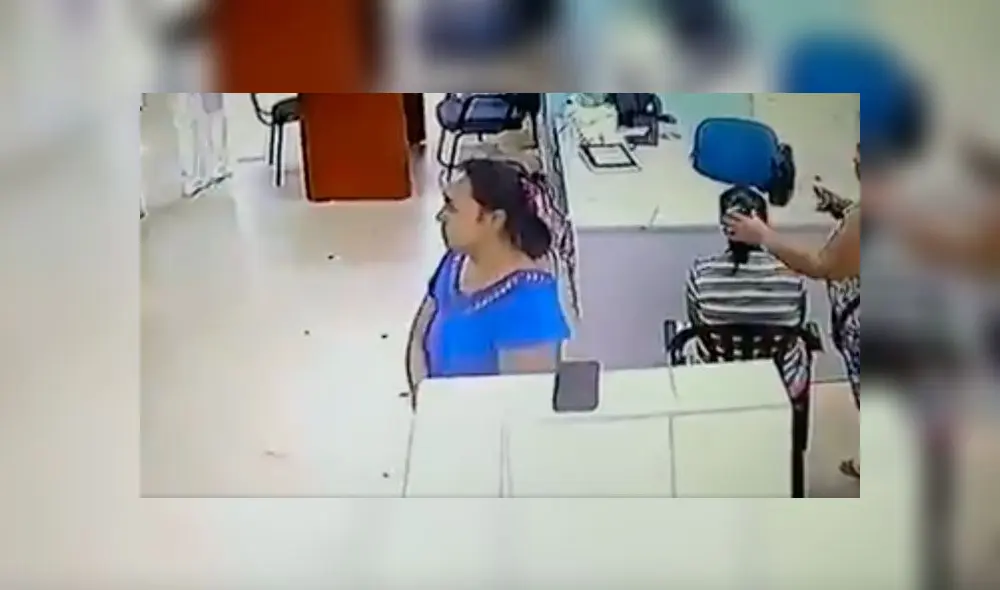 Mujer roba celular de médico que estaba atendiendo a su hermano Mujer roba celular de médico que estaba atendiendo a su hermano