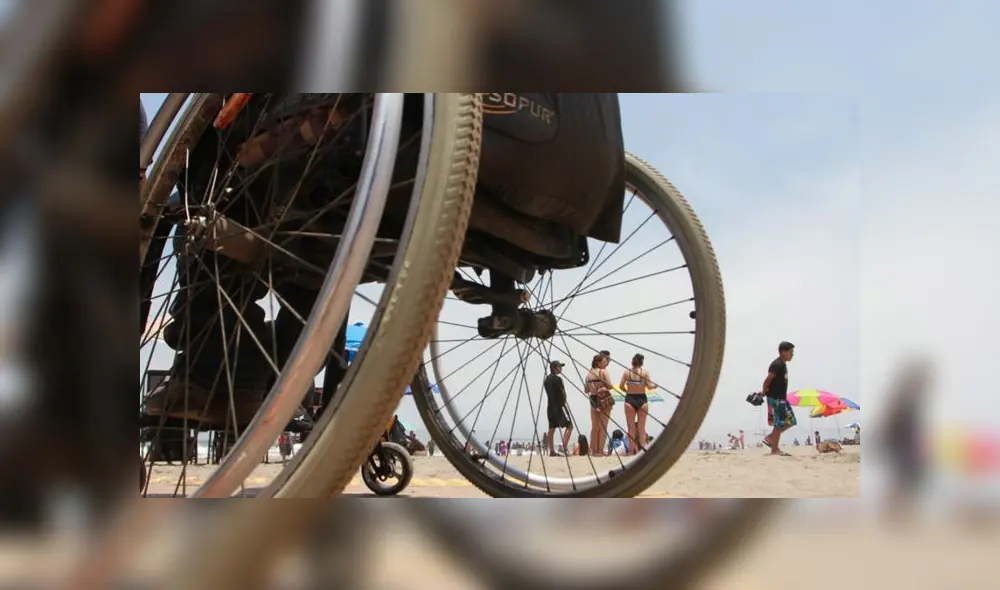 Ministra de la Mujer dijo que espera que el ejemplo se replique en otras playas del país.