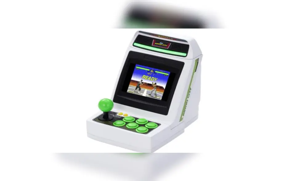 Desliza para que veas cómo luce la nueva mini consola de Sega. Foto: Sega.