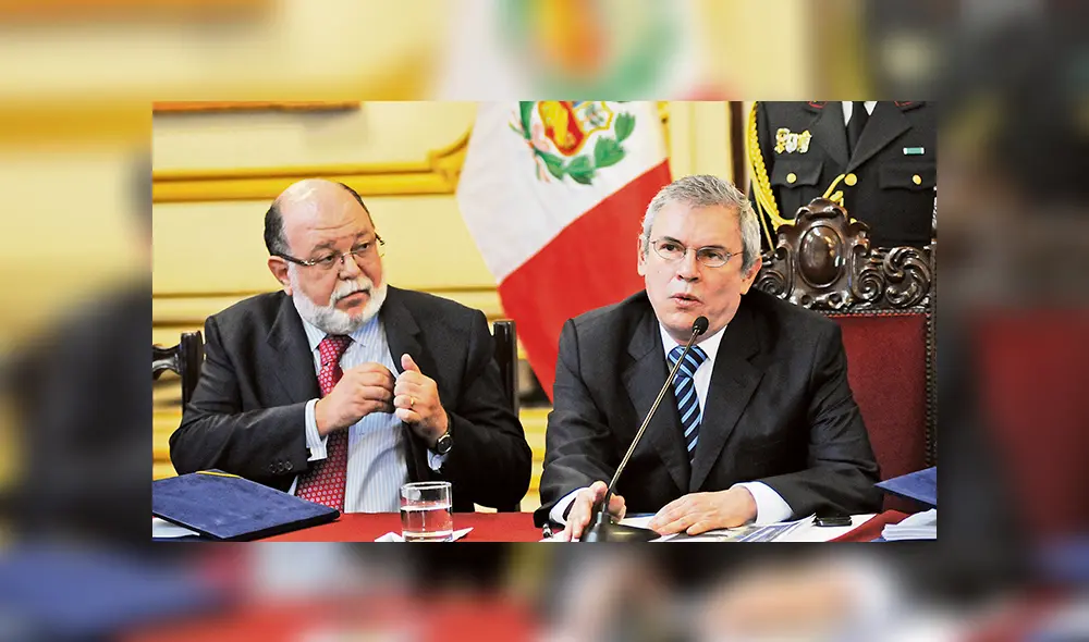 En aprietos. Exalcalde Luis Castañeda y extitular de OAS Leo Pinheiro se reunieron en el 2014. En una conversación privada, Pinheiro le ofreció US$ 100 mil. Luego el monto se incrementó. En aprietos. Exalcalde Luis Castañeda y extitular de OAS Leo Pinheiro se reunieron en el 2014. En una conversación privada, Pinheiro le ofreció US$ 100 mil. Luego el monto se incrementó.