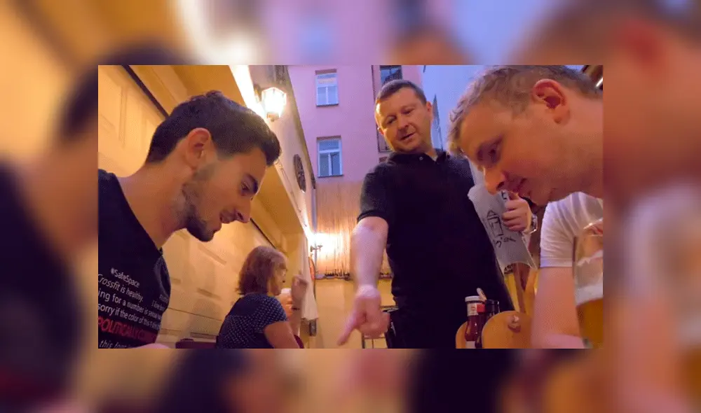 Youtuber visita ‘el peor bar’ de Europa, sin imaginar sería sorprendido por el mesero [VIDEO]