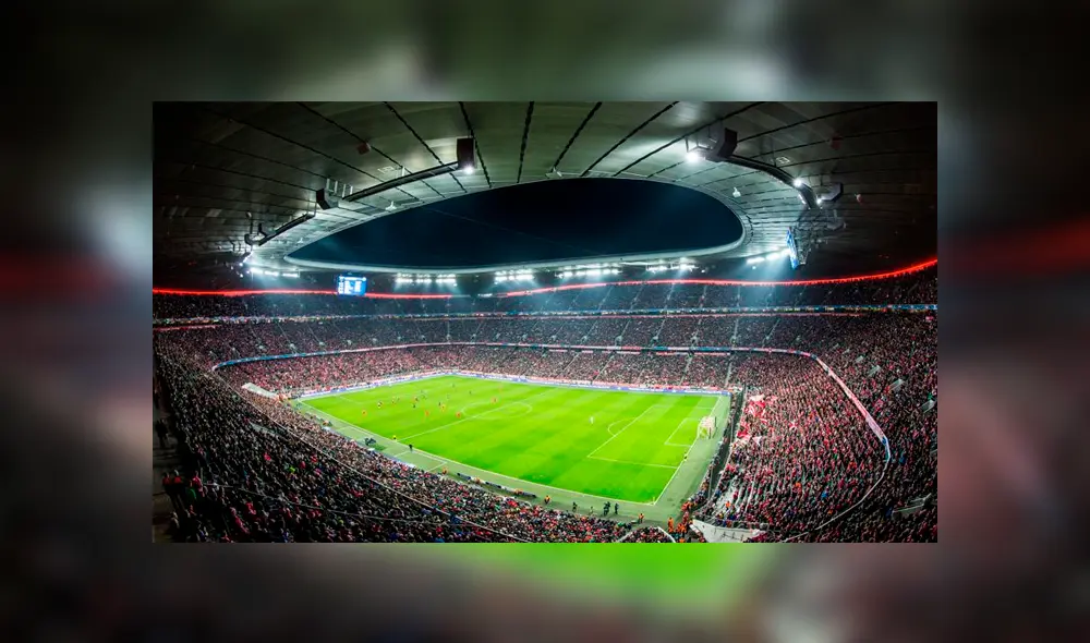 Enamorados fueron grabados en pleno ‘acto sexual’ durante un partido de fútbol [VIDEO]